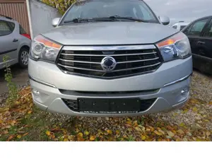 SsangYong Rodius 7-Sitzer Sitzheizung Ganzjahresreifen Alu Bild 2