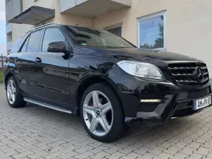 Mercedes-Benz ML 350 BlueTEC 4MATIC 7G-TRONIC Edition 1 AMG Line