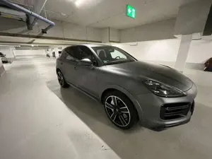 Porsche Cayenne Cayenne Turbo S Sport Appr. 1.Hand Porschegarantie Bild 2
