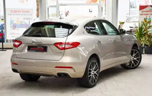 Maserati Levante S Benzin 3.0 V6 Alcantara 360° Bild 2