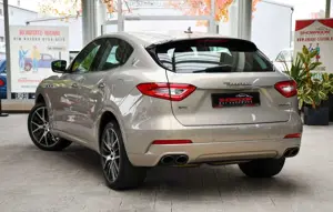 Maserati Levante S Benzin 3.0 V6 Alcantara 360° Bild 4