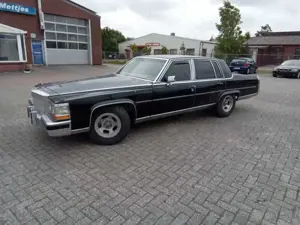Cadillac Fleetwood brougham d'elegance  mit LPG Bild 3