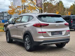 Hyundai TUCSON Advantage 2WD Automatik 1.Hand Bild 4