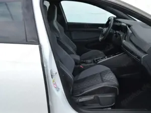 Volkswagen Golf Variant VIII Variant 2.0 TSI DSG 190 PS R-Line BLACK-STYL Bild 5