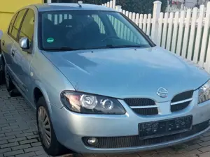 Nissan Almera Almera Fließheck  5-Türer 1.5 acenta