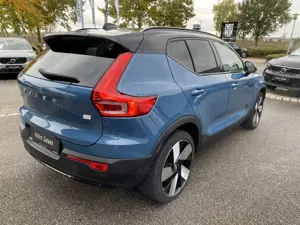 Volvo XC40 Ultimate Recharge Pure Electric AWD StandHZG Digit Bild 4