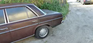Mercedes-Benz W 114/115 Strich-Acht 220D
