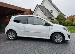 Renault Twingo Twingo 1.2 16V Night  Day Bild 2