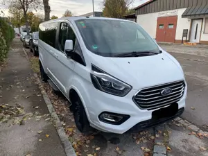 Ford Tourneo Custom Bild 2