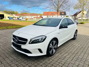 Mercedes-Benz A 180 Activity EDITION *LED, Navi, Leder, Autom*