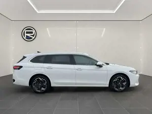 Volkswagen Passat Variant 2.0 TDI SCR, Elegance, DSG Bild 4