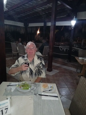 Suche SIe für ganz Körper Massage