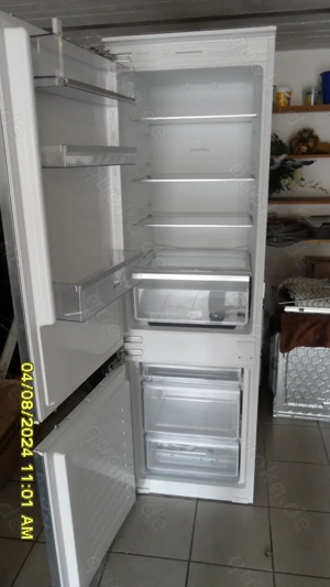 Neuwertige NEFF-Kühl-Gefrierkombination-Einbaugerät