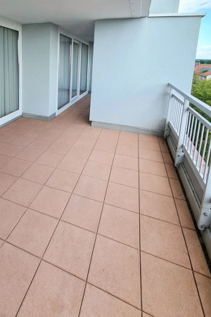 Großzügige 3-Zimmer-Wohnung mit Balkon und Weitblick in Top-Lage von Nieder-Roden bei Frankfurt