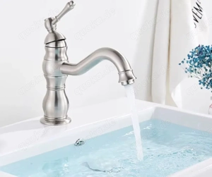 Wasserhahn-Mischbatterie (Neu) für Kalt Warm-Wasser-Anschluss