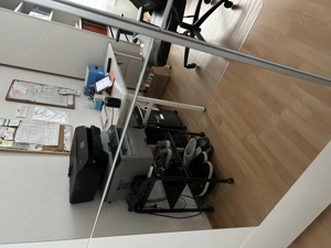 2 Spiegel am Schrank austauschen 