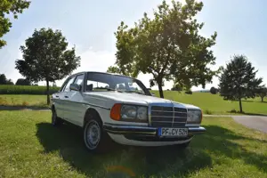 Mercedes-Benz 280 E W123 1977