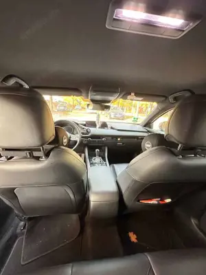 Mazda 3 3 e-SKYACTIV-G 2.0 M HYBRID DRIVE SELECTION Bild 2