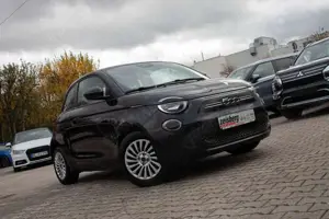 Fiat 500e Action 500e MY22 1. Hand
