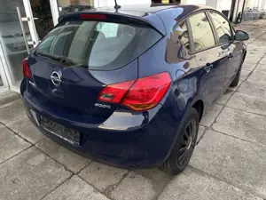 Opel Astra Astra 1.4 ecoFLEX Selection Bild 4