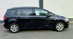 Volkswagen Touran 1.5 TSI DSG Comfortline / Business Premium 7 Sitz