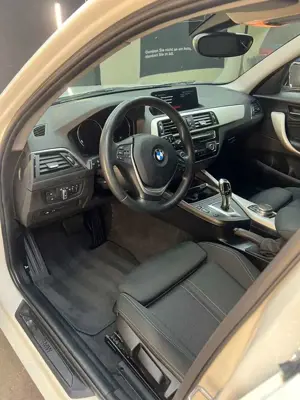 BMW 120 120d xDrive Aut. Edition Metropolitan Bild 5