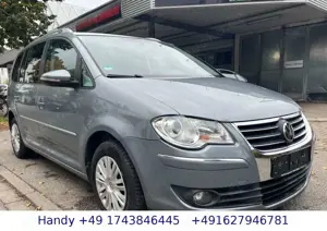 Volkswagen Touran 1.4 TSI Highline/2-Zonen Klima/PDC/AHK
