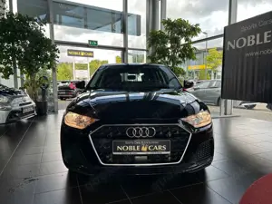 Audi A1 Sportback 35 TFSI CARPLAY KLIMA ALU SHZ Bild 3