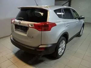 Toyota RAV 4 Life Bild 3