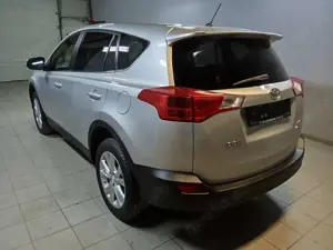 Toyota RAV 4 Life Bild 4