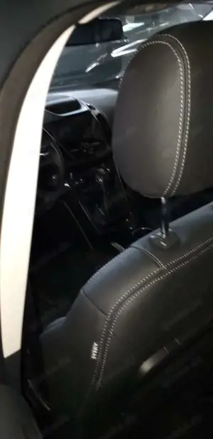 Ford Kuga 2.0 TDCi 4x4 Autom. Standh. AHK, Leder, TÜV Neu Bild 4