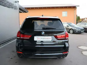 BMW X5 xDrive30d *NAVI*LEDER*AHK*SPORTSITZE*DAB*19"LM-FLG Bild 5