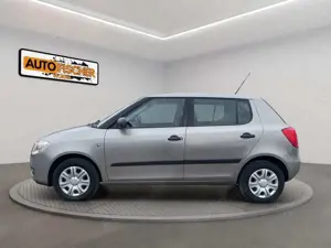 Skoda Fabia Classic  HU und Allwetterreifen Neuwertig Bild 4