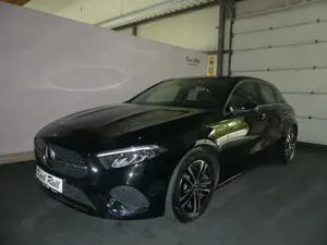 Mercedes-Benz A 180 PROGRESSIVE LINE ADVANCED, HOLZ LINDE, RFK, LED.
