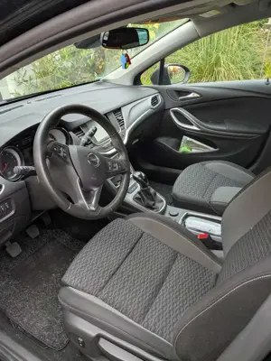 Opel Astra Astra K 1.2 Turbo Sports Tourer  Edition Bild 5