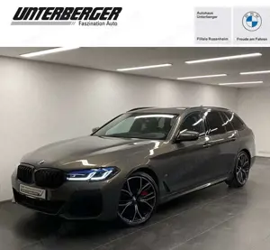 BMW 540 i xDrive Touring M Sportpaket Pro DA. Prof. Parkas