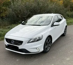 Volvo V40 T3 Kinetic R-Design