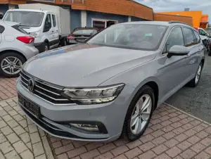 Volkswagen Passat Variant 2.0TDI 200PS DSG Business AHK Keyless LED CARPLAY Bild 2