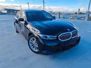 BMW 320 d xDrive M AHK/ad.Fahrw/ACC/MY25/Pano/NP76