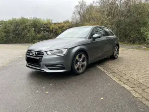 Audi A3 2.0 TDI Panoramadach/Keyless Go/ TÜV 12/2026