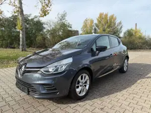 Renault Clio IV Limited/NAVI/TÜV NEU