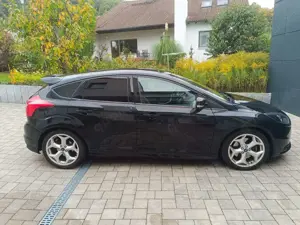Ford Focus Focus 2.0 EcoBoost ST mit Leder-Sport-Paket