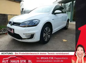 Volkswagen Golf e-Golf VII Lim.  LED/ ACC/digi. Cockpit/Navi/CCS