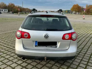 Volkswagen Passat Variant Passat Variant 1.6 FSI Trendline Bild 4
