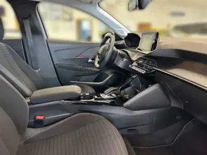 Peugeot e-208 Active Pack 136 Elektromotor PDC/DAB/LED/Klimaauto Bild 5