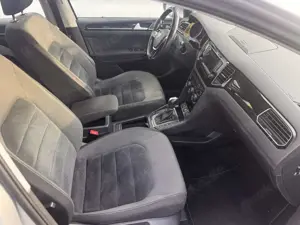 Volkswagen Golf Sportsvan 1.4 TSI (BlueMotion Technology) DSG Comfortline Bild 3