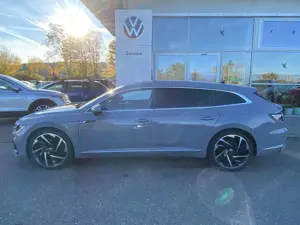 Volkswagen Arteon Shooting Brake 2.0 TDI DSG 4-MOTION R-Lin Bild 2