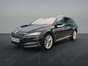 Skoda Superb Combi LK 2.0TSI DSG 4x4 *StndHzg*DCC*Pano*LED* Bild 2