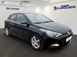Hyundai i20 1.2 Trend Sitzheizung Klima Parksensoren Alu Tempo Bild 2