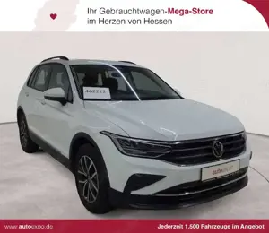 Volkswagen Tiguan 1.4 eHybrid OPF DSG Life PANO